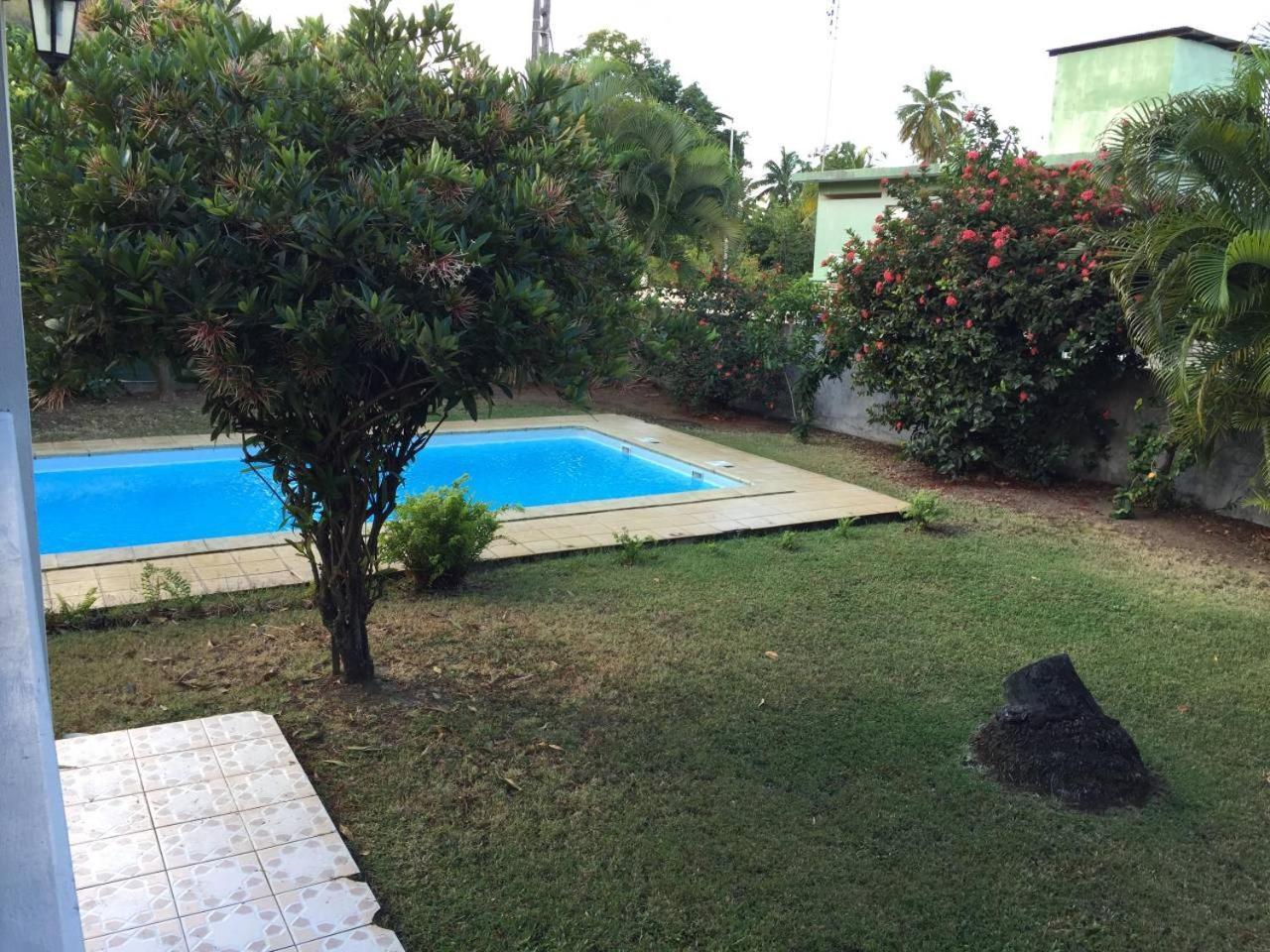 T2 Tropical En Bord De Piscine A 100M De La Mer Apartment Le Carbet Exterior foto